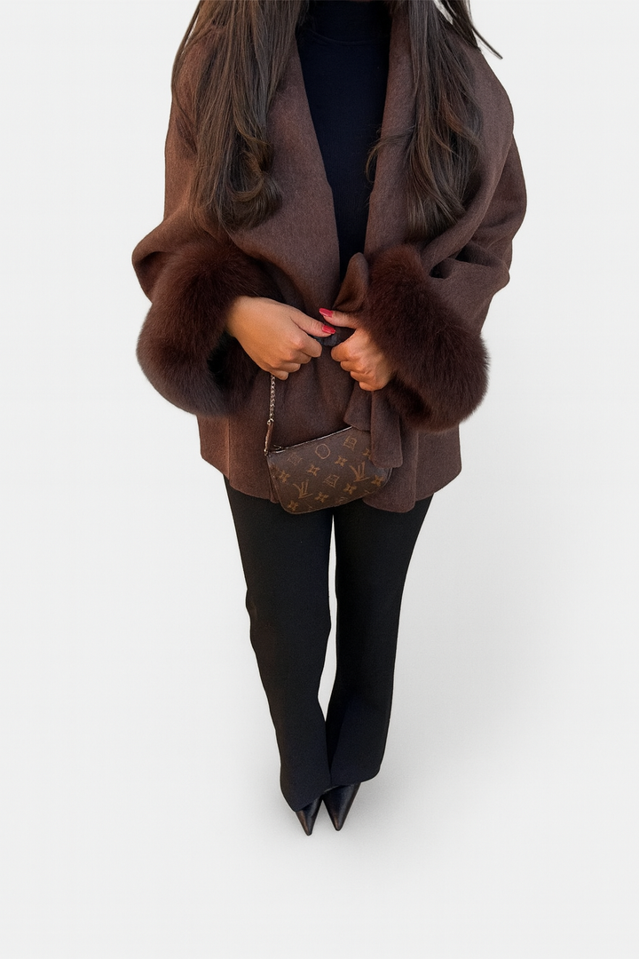 Woolcat™ – Manteau élégant avec détails en fausse fourrure