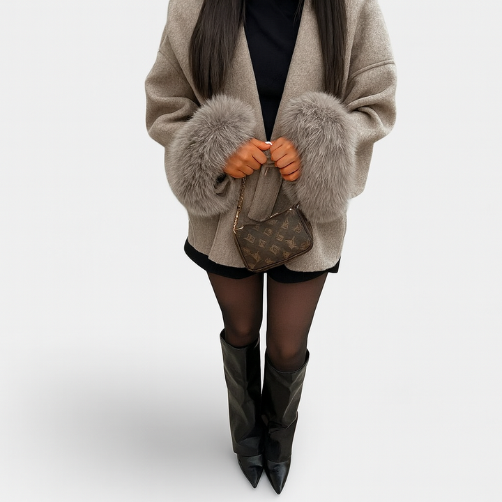 Woolcat™ – Manteau élégant avec détails en fausse fourrure