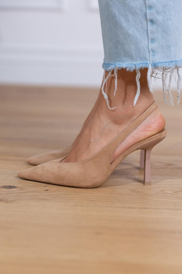 Maison Armand™ | Escarpins Slingback Nude Élégance